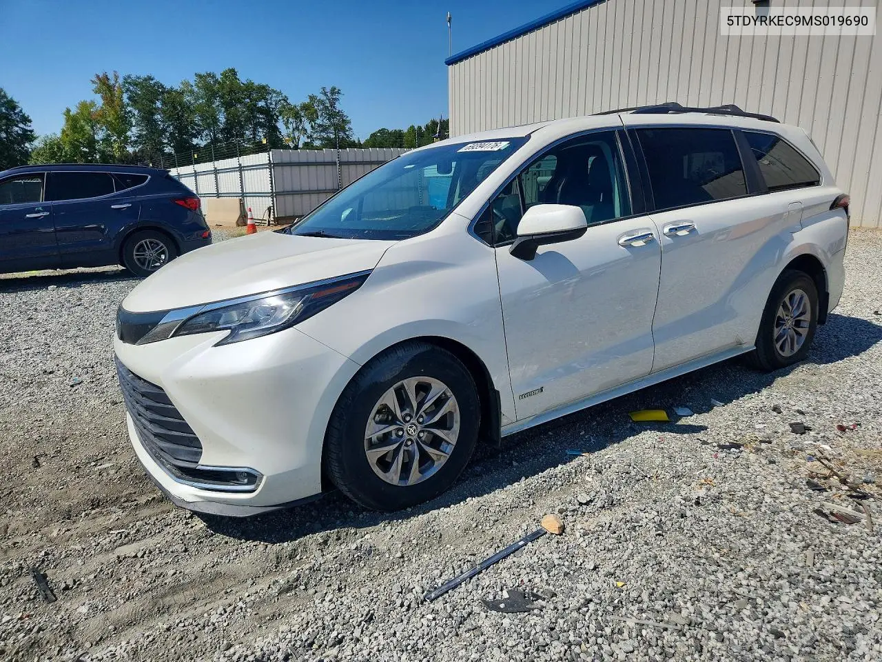 TOYOTA SIENNA 2021, VIN 5TDYRKEC9MS019690