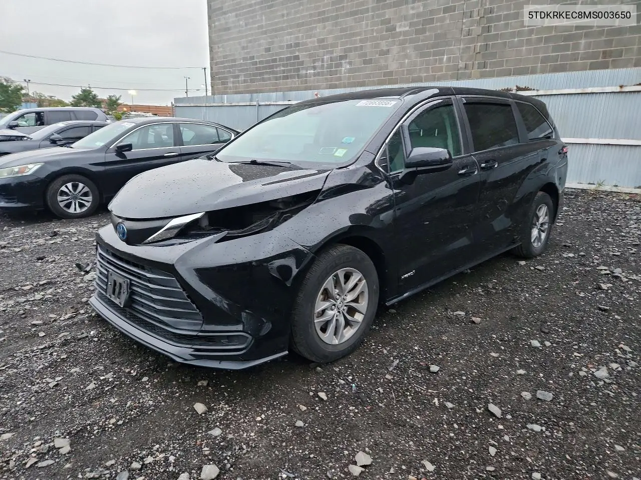 TOYOTA SIENNA 2021, VIN 5TDKRKEC8MS003650