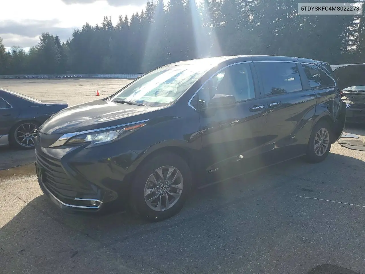TOYOTA SIENNA 2021, VIN 5TDYSKFC4MS022273