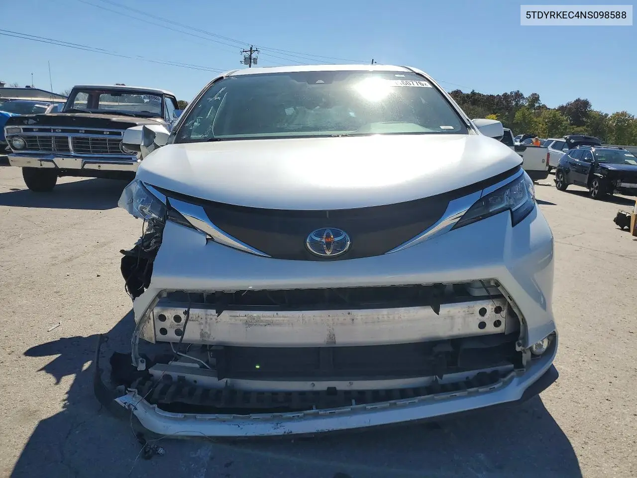 2022 TOYOTA SIENNA VIN 5TDYRKEC4NS098588 — фото 5