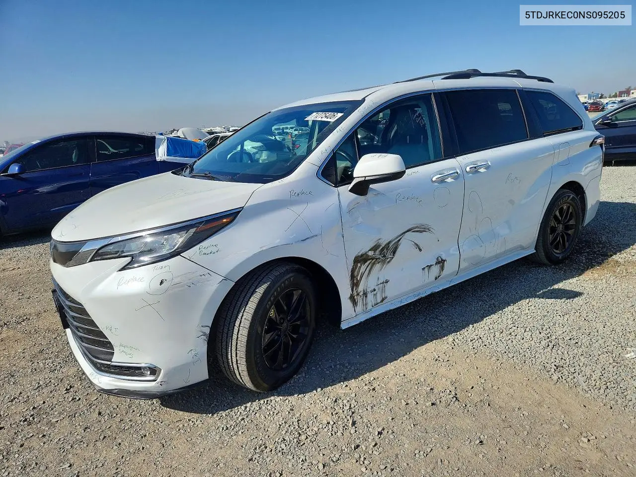 TOYOTA SIENNA 2022, VIN 5TDJRKEC0NS095205