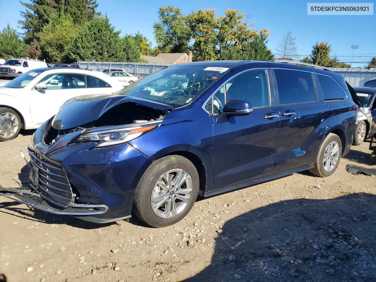 TOYOTA SIENNA 2022, VIN 5TDESKFC3NS063921