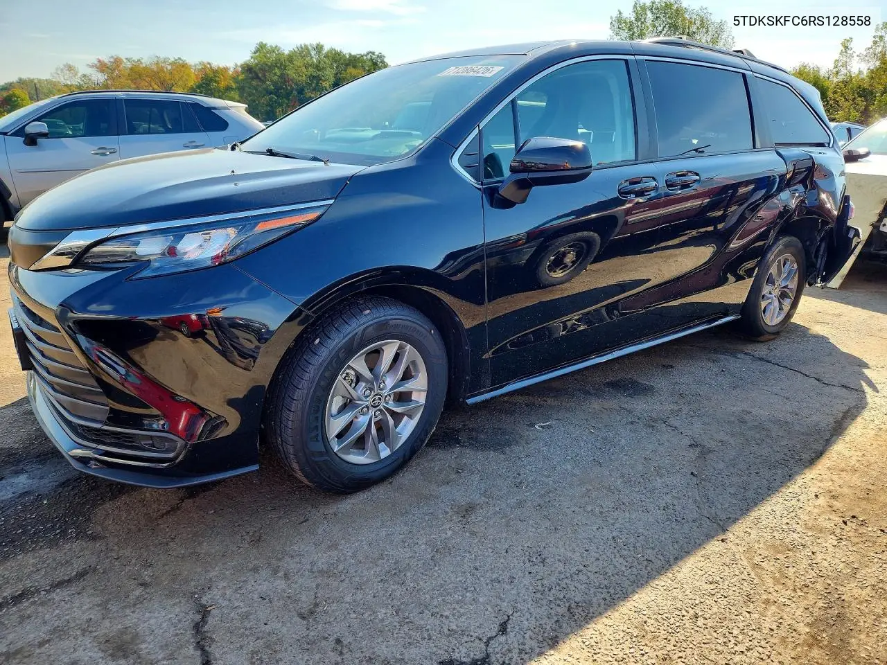 TOYOTA SIENNA 2024, VIN 5TDKSKFC6RS128558