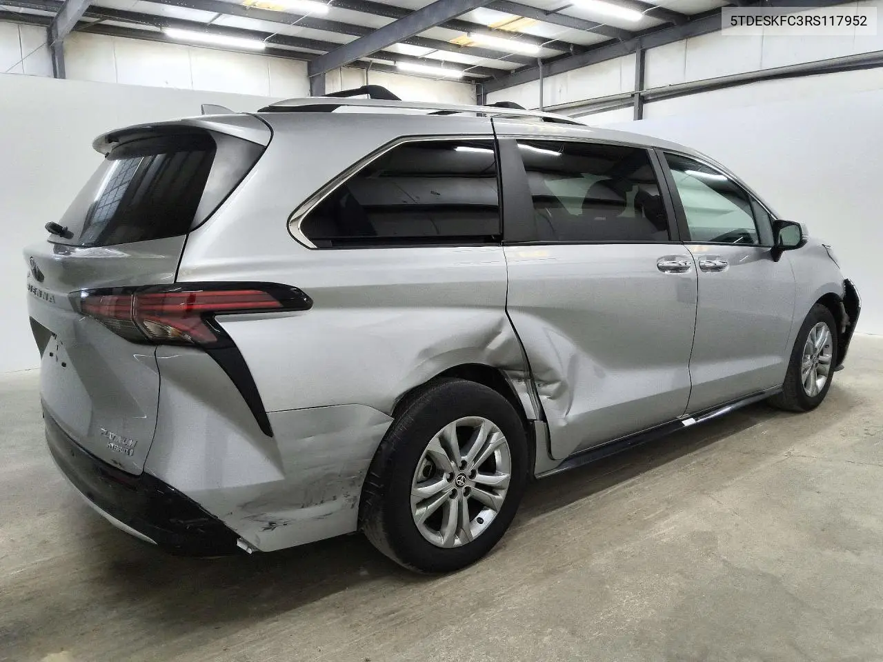 2024 TOYOTA SIENNA VIN 5TDESKFC3RS117952 — фото 3