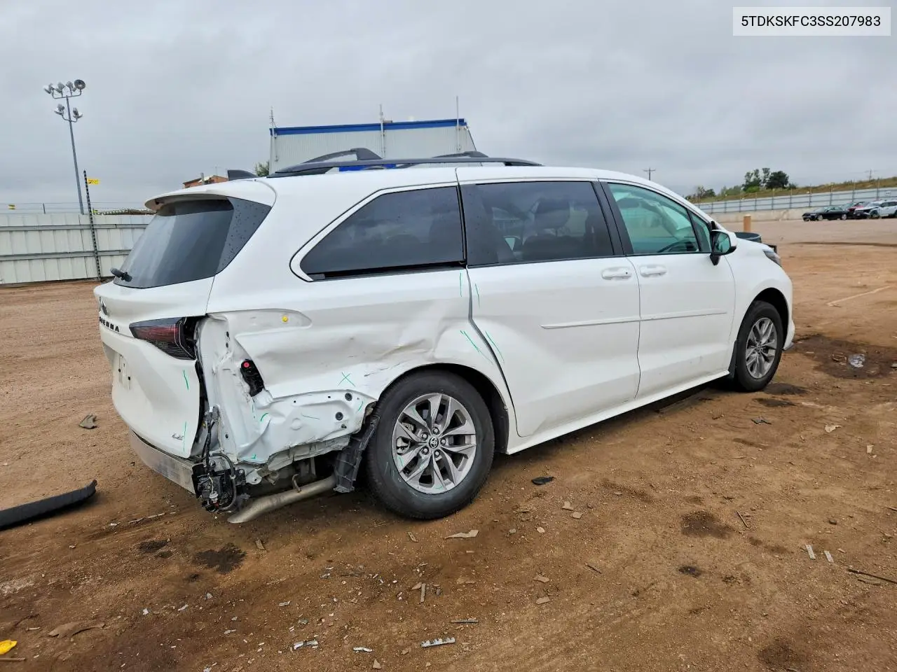 2025 TOYOTA SIENNA VIN 5TDKSKFC3SS207983 — фото 3