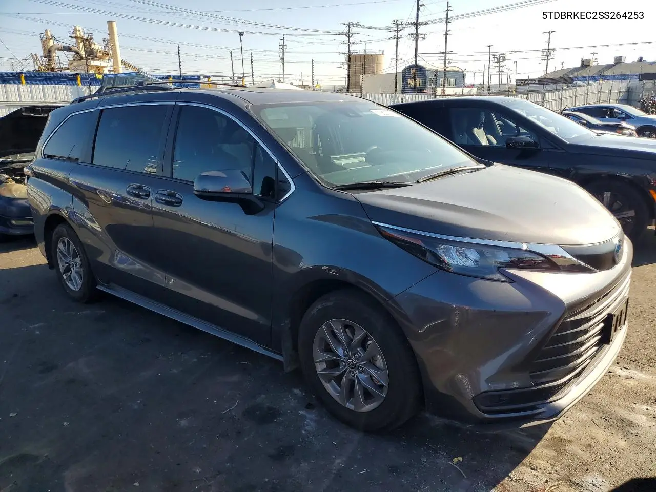 2025 TOYOTA SIENNA VIN 5TDBRKEC2SS264253 — фото 4