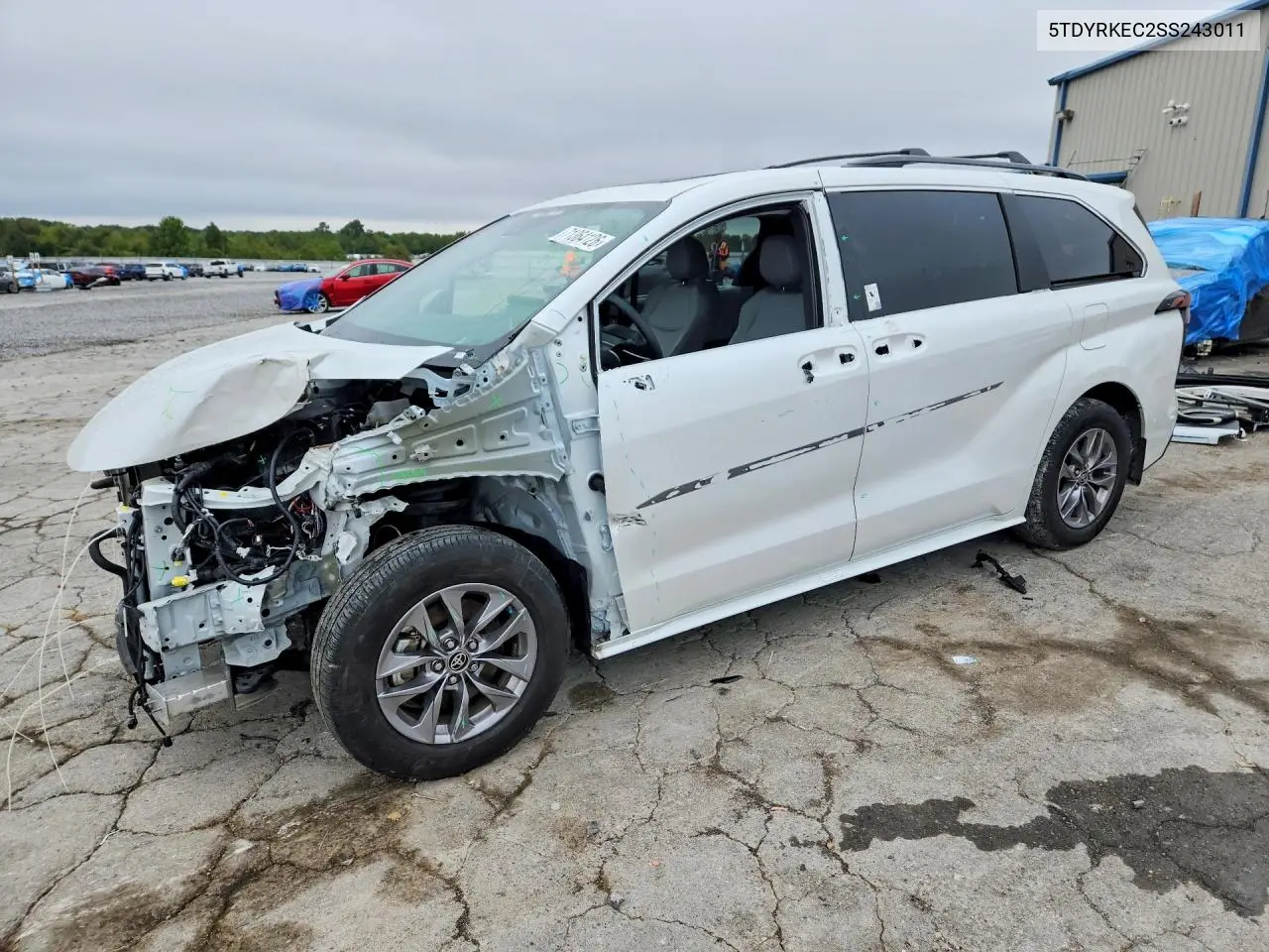 TOYOTA SIENNA 2025, VIN 5TDYRKEC2SS243011