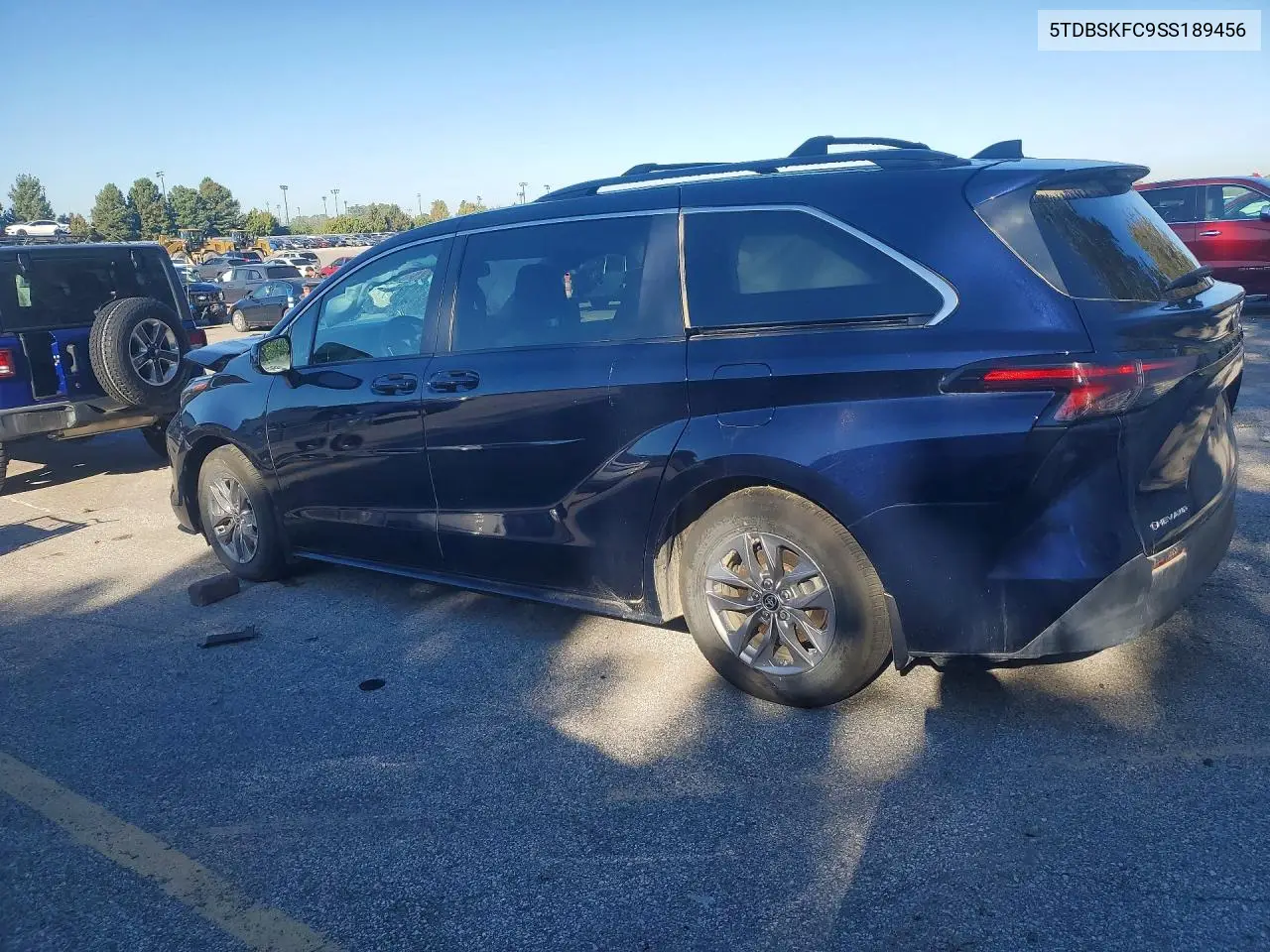 2025 TOYOTA SIENNA VIN 5TDBSKFC9SS189456 — фото 2