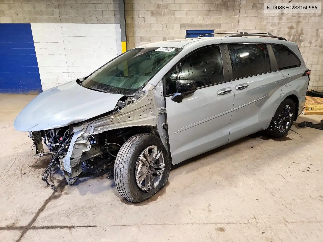 TOYOTA SIENNA 2025, VIN 5TDDSKFC2SS160986