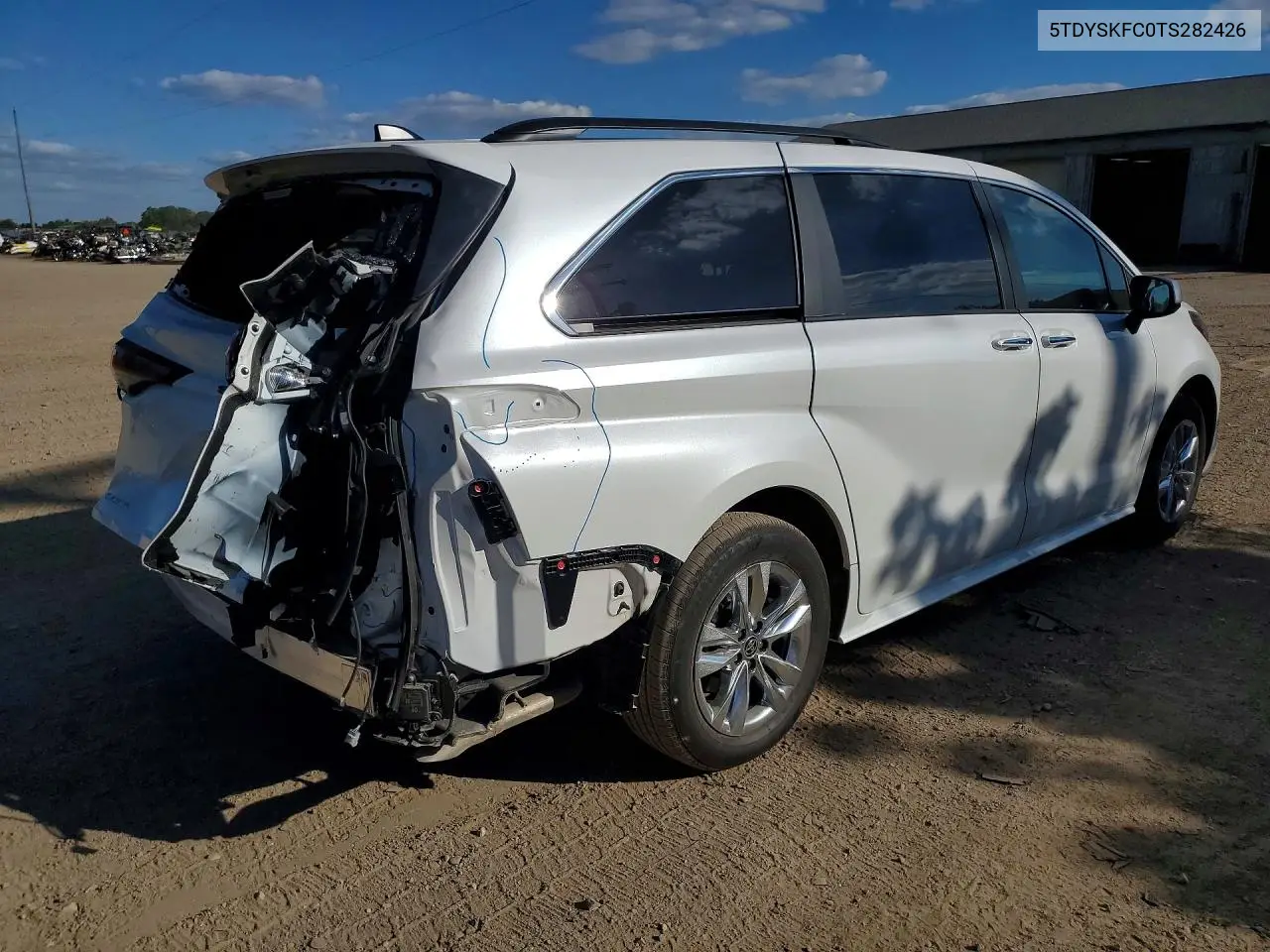 2026 TOYOTA SIENNA VIN 5TDYSKFC0TS282426 — фото 3