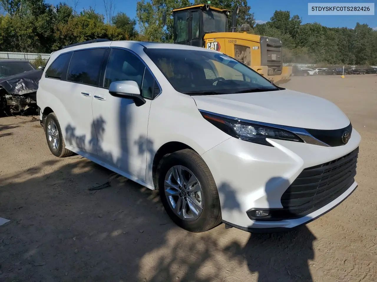 2026 TOYOTA SIENNA VIN 5TDYSKFC0TS282426 — фото 4