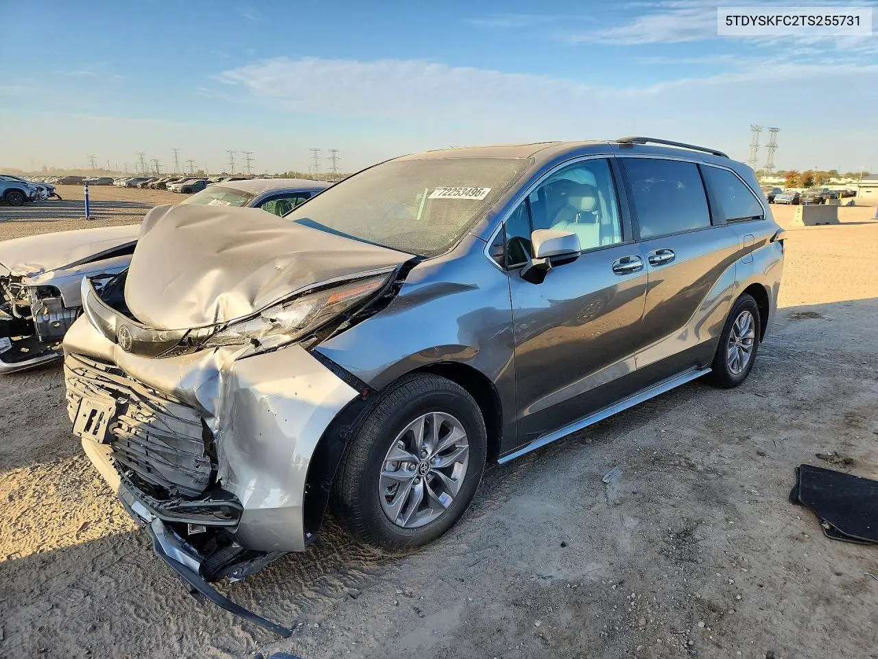 TOYOTA SIENNA 2026, VIN 5TDYSKFC2TS255731