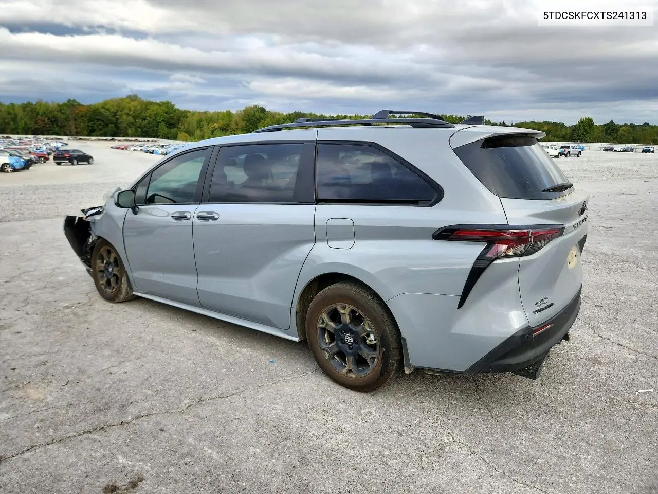 2026 TOYOTA SIENNA VIN 5TDCSKFCXTS241313 — фото 2