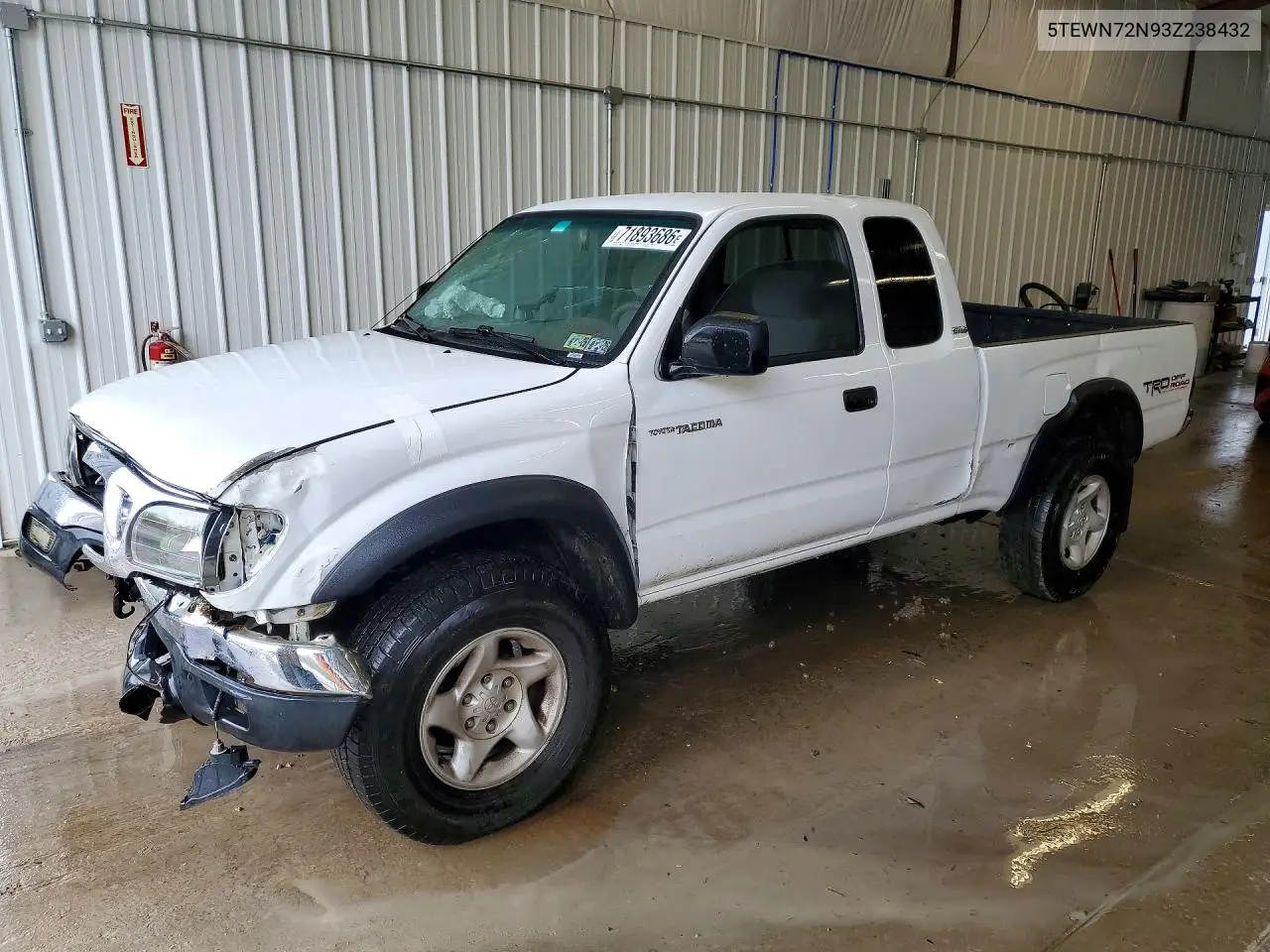 TOYOTA TACOMA 2003, VIN 5TEWN72N93Z238432