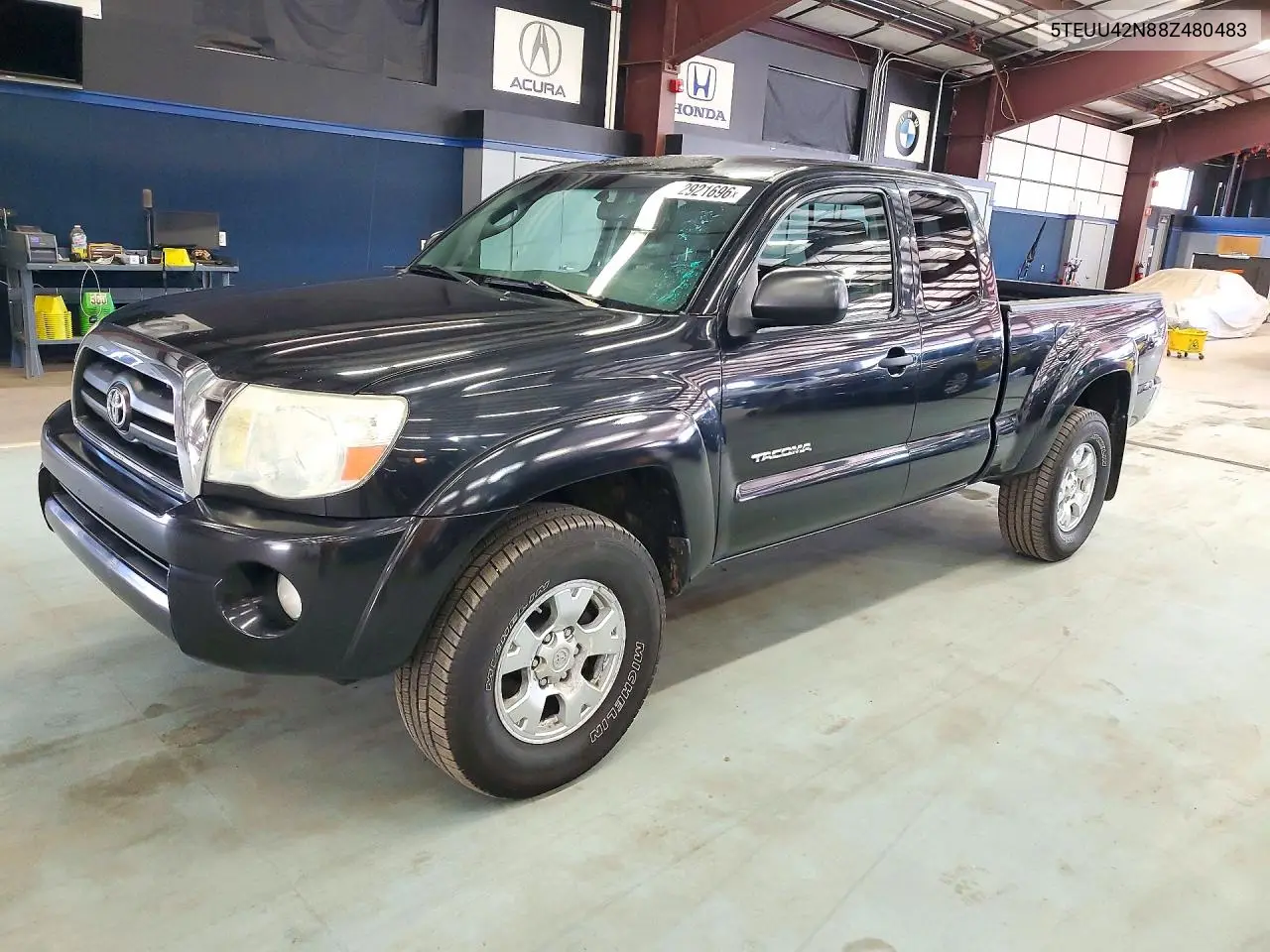 TOYOTA TACOMA 2008, VIN 5TEUU42N88Z480483
