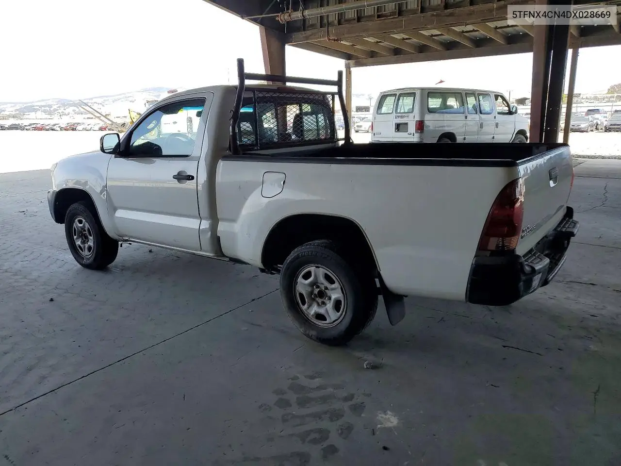 2013 TOYOTA TACOMA VIN 5TFNX4CN4DX028669 — фото 2