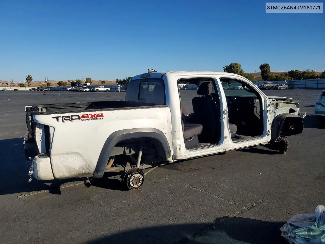 2018 TOYOTA TACOMA VIN 3TMCZ5AN4JM180771 — фото 3