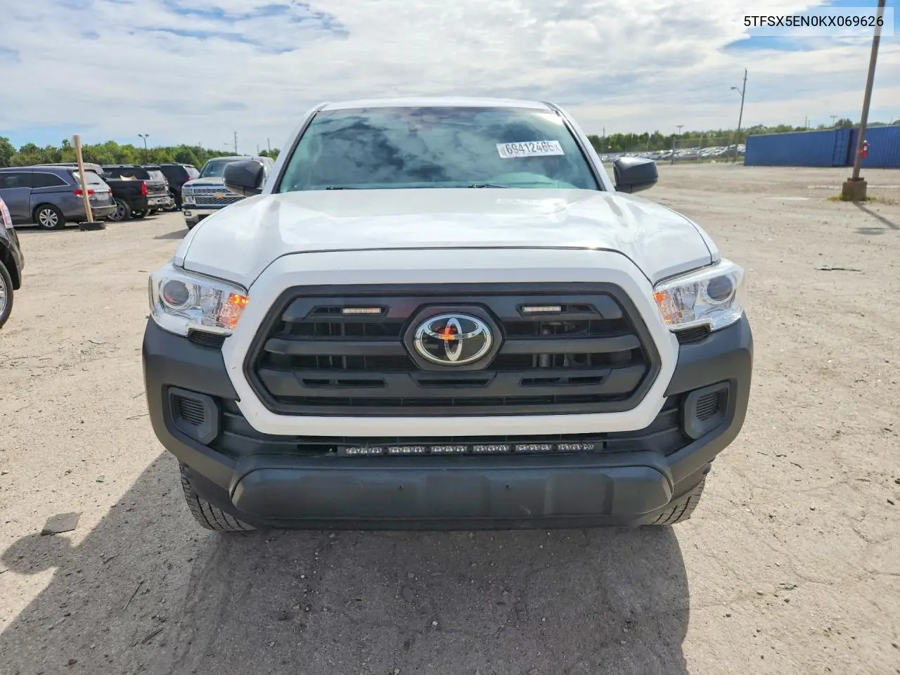 2019 TOYOTA TACOMA VIN 5TFSX5EN0KX069626 — фото 5