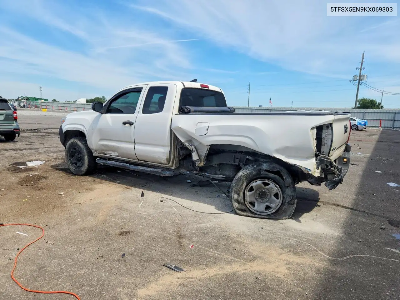 2019 TOYOTA TACOMA VIN 5TFSX5EN9KX069303 — фото 2