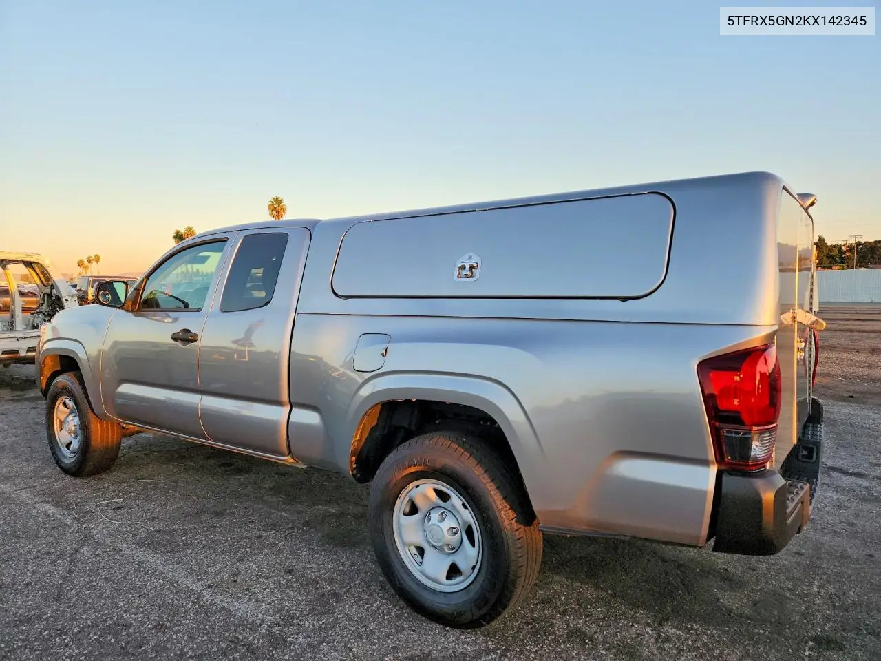 2019 TOYOTA TACOMA VIN 5TFRX5GN2KX142345 — фото 2