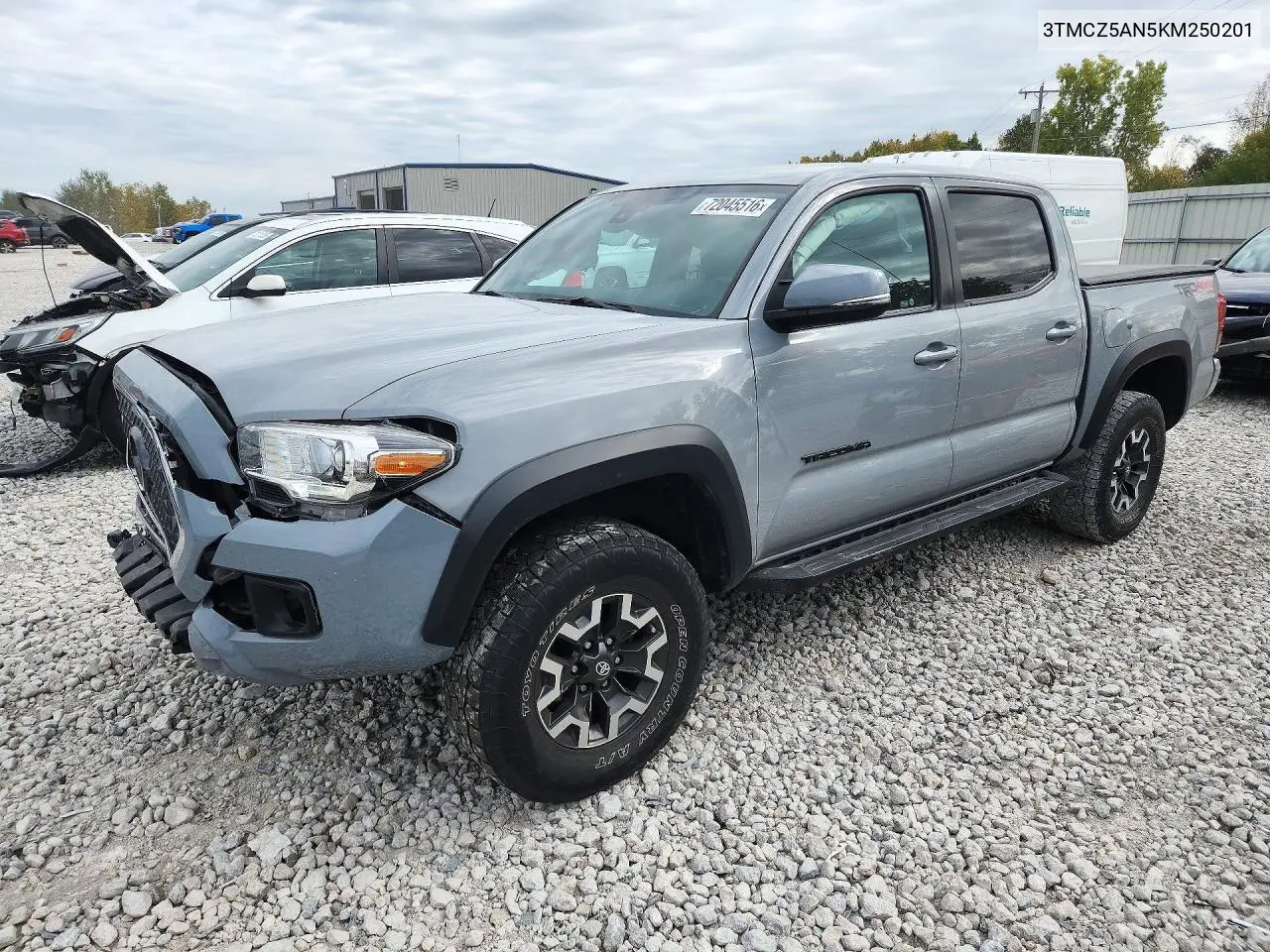 TOYOTA TACOMA 2019, VIN 3TMCZ5AN5KM250201