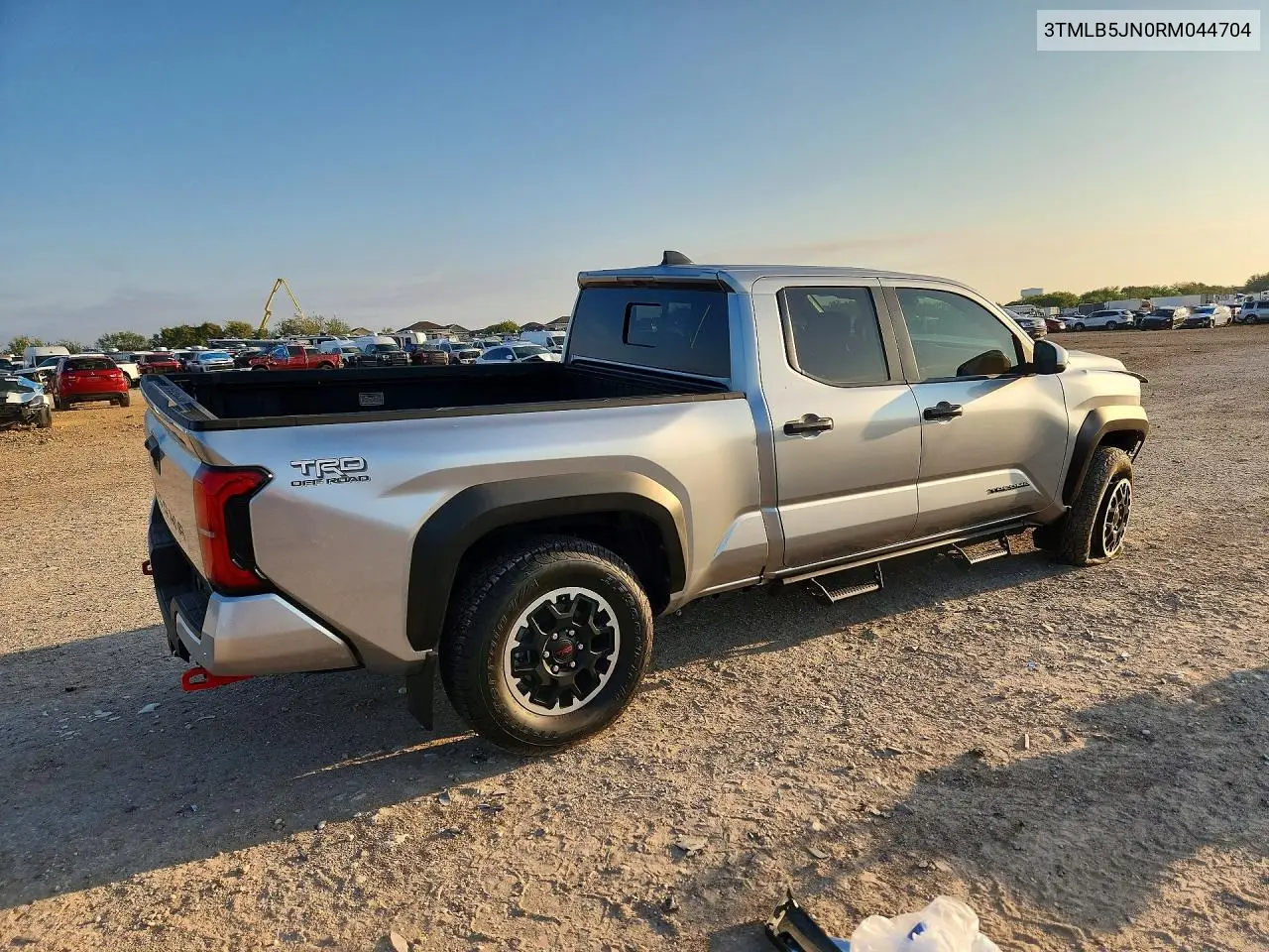 2024 TOYOTA TACOMA VIN 3TMLB5JN0RM044704 — фото 3