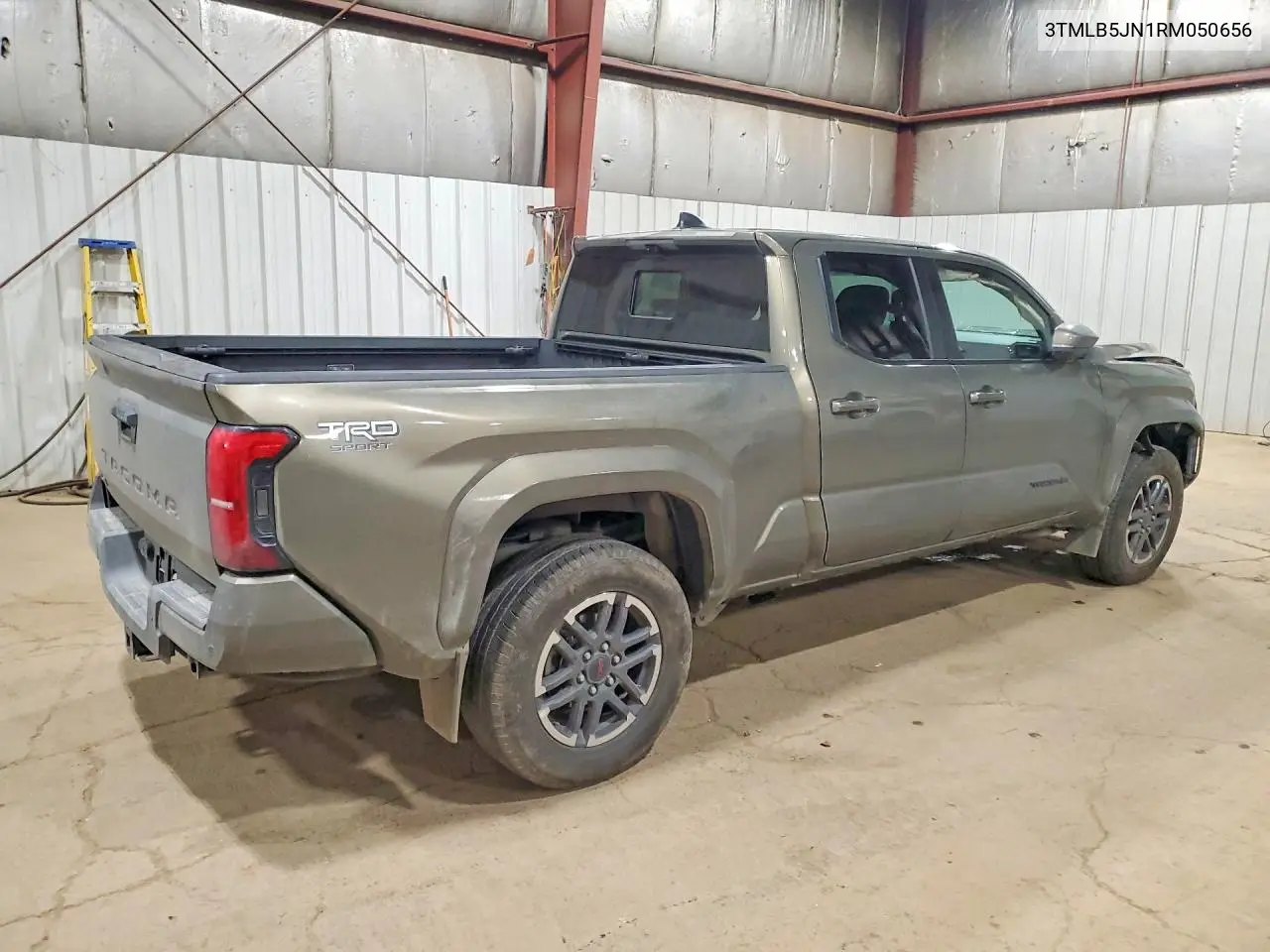 2024 TOYOTA TACOMA VIN 3TMLB5JN1RM050656 — фото 3