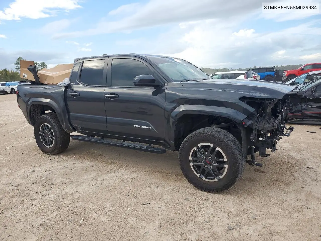 2025 TOYOTA TACOMA VIN 3TMKB5FN5SM029934 — фото 4