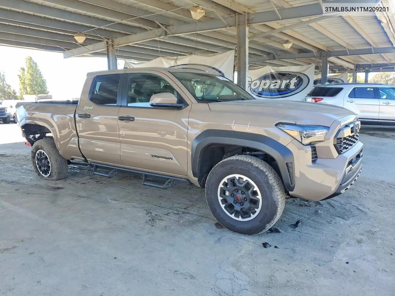 2026 TOYOTA TACOMA VIN 3TMLB5JN1TM209201 — фото 4
