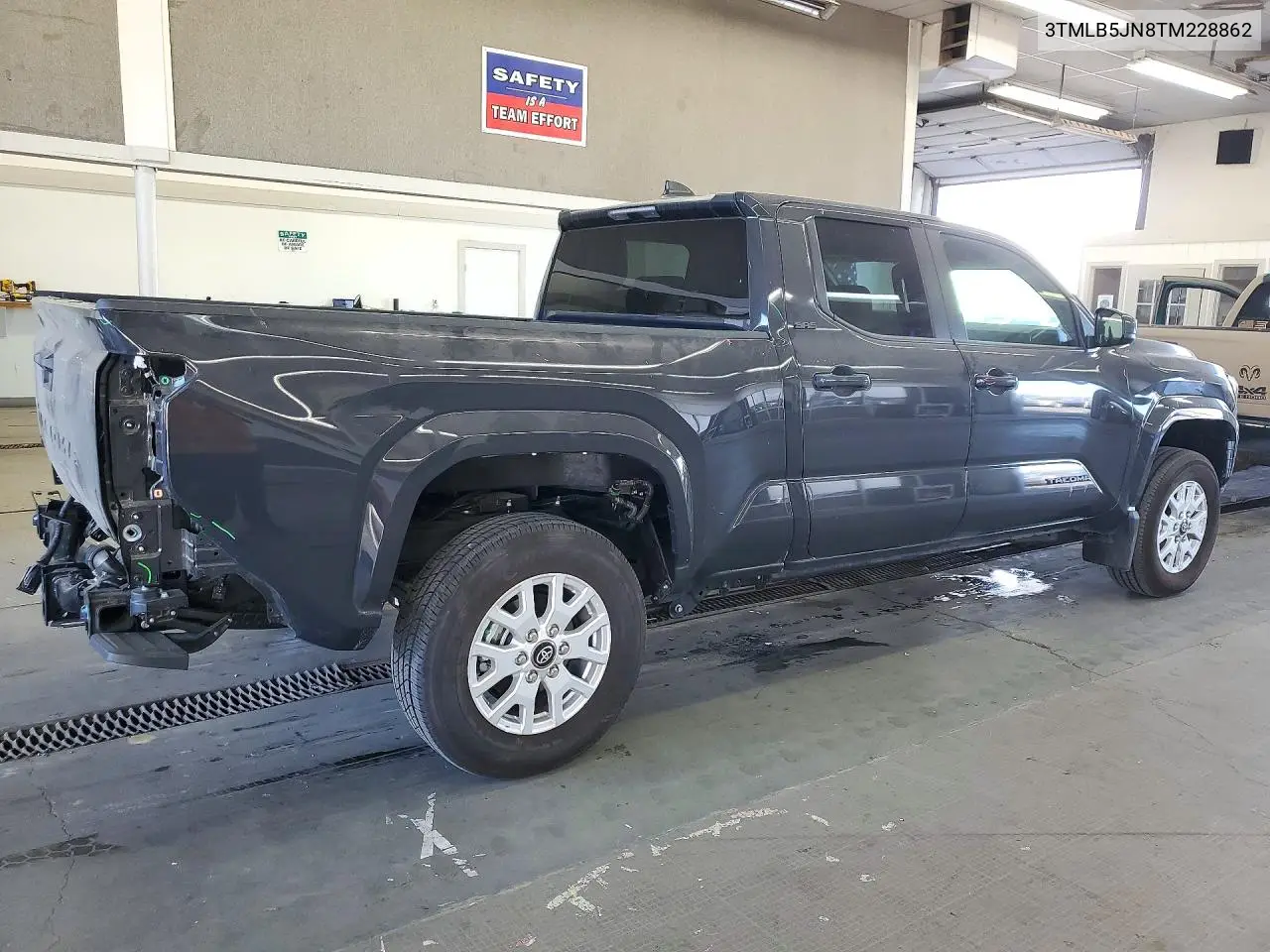 2026 TOYOTA TACOMA VIN 3TMLB5JN8TM228862 — фото 3