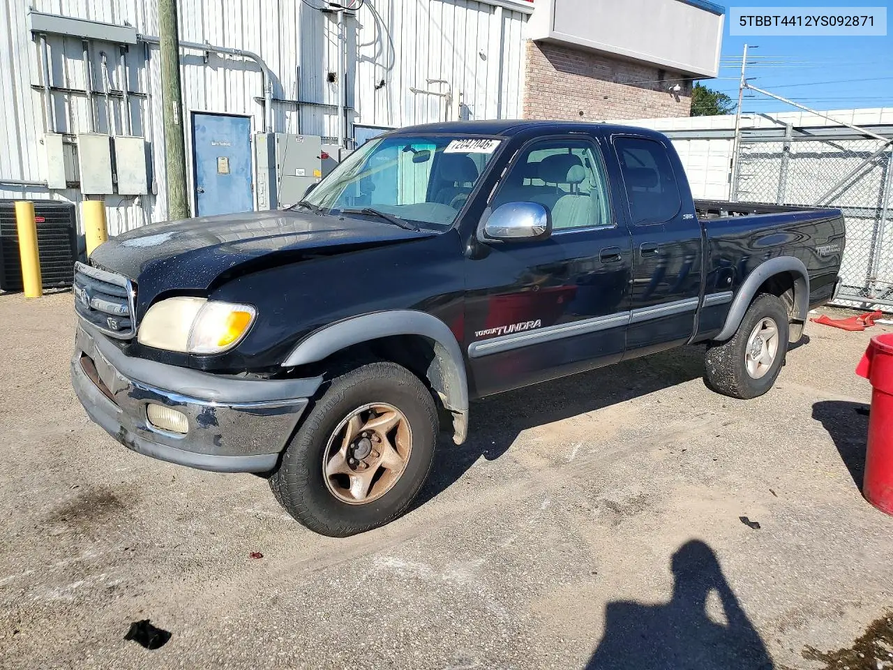 TOYOTA TUNDRA 2000, VIN 5TBBT4412YS092871