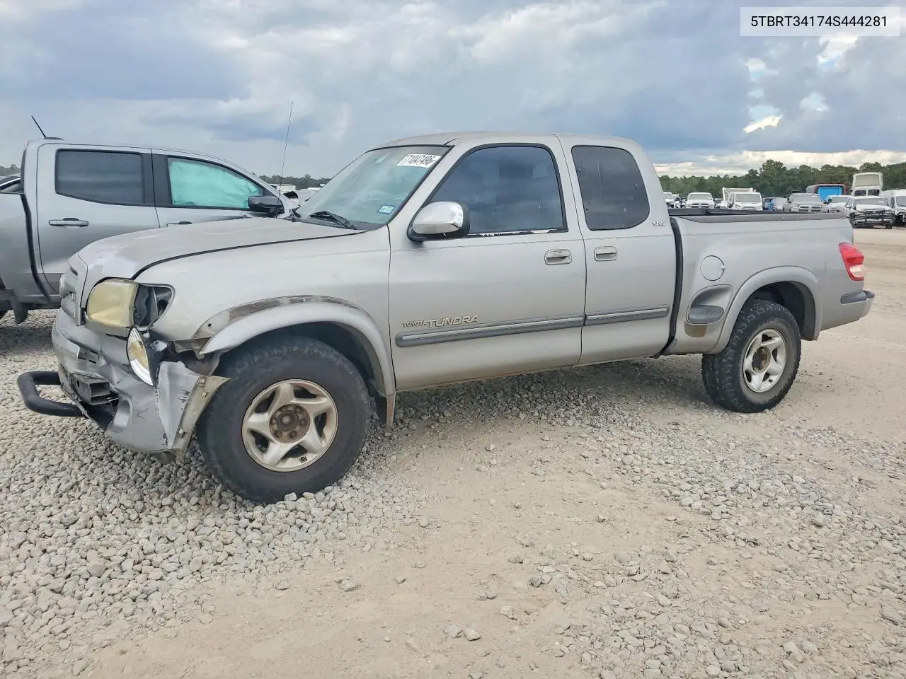 TOYOTA TUNDRA 2004, VIN 5TBRT34174S444281