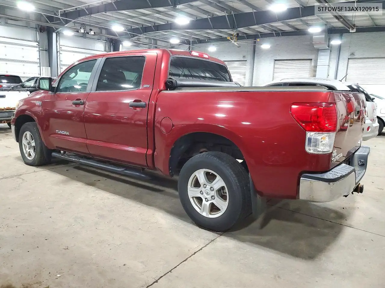 2010 TOYOTA TUNDRA VIN 5TFDW5F13AX120915 — фото 2