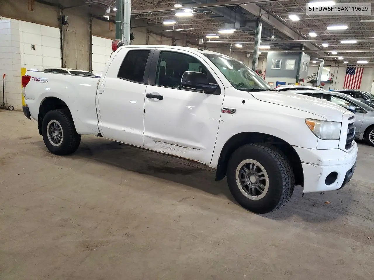 2010 TOYOTA TUNDRA VIN 5TFUW5F18AX119629 — фото 4
