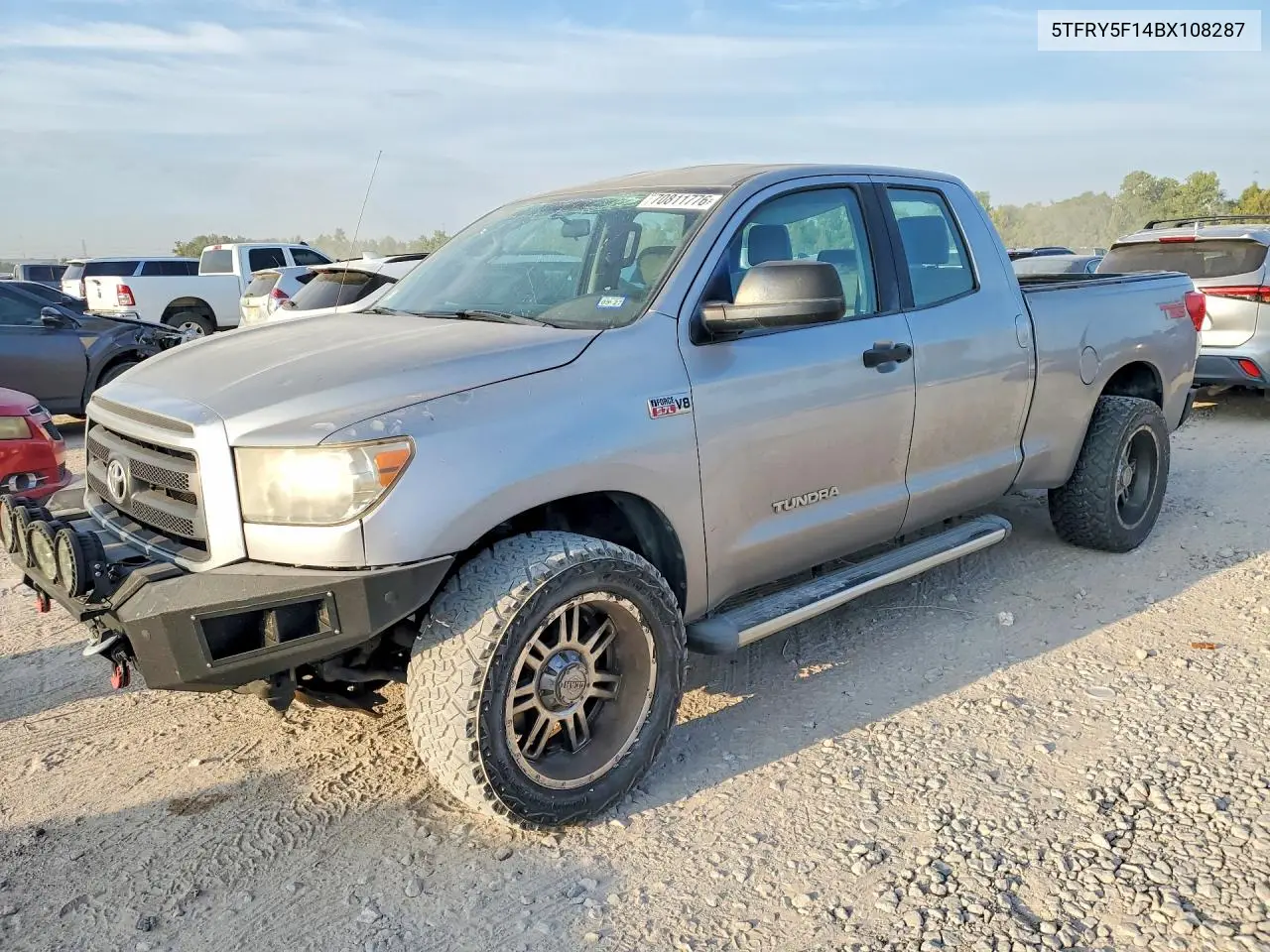 TOYOTA TUNDRA 2011, VIN 5TFRY5F14BX108287