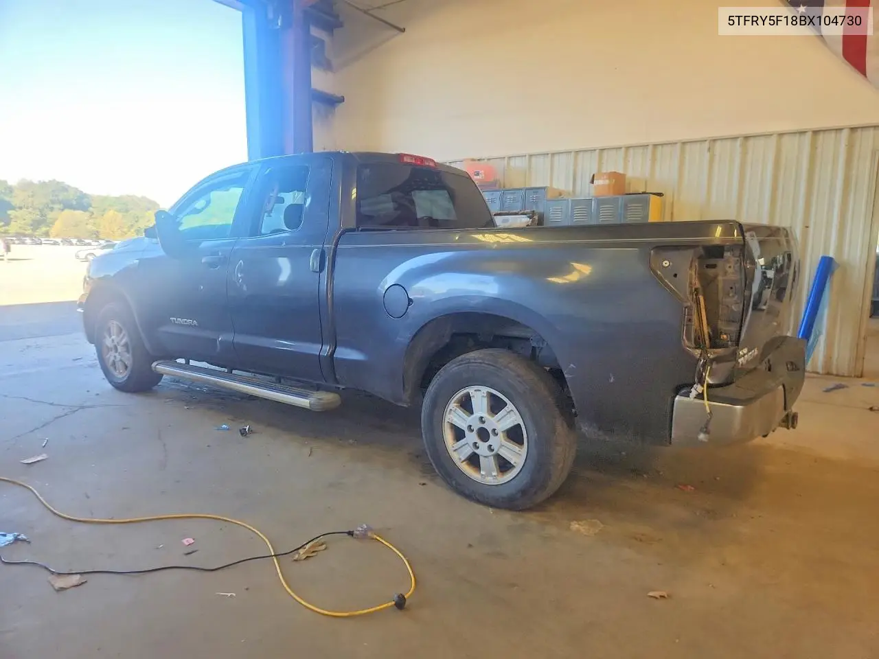 2011 TOYOTA TUNDRA VIN 5TFRY5F18BX104730 — фото 2