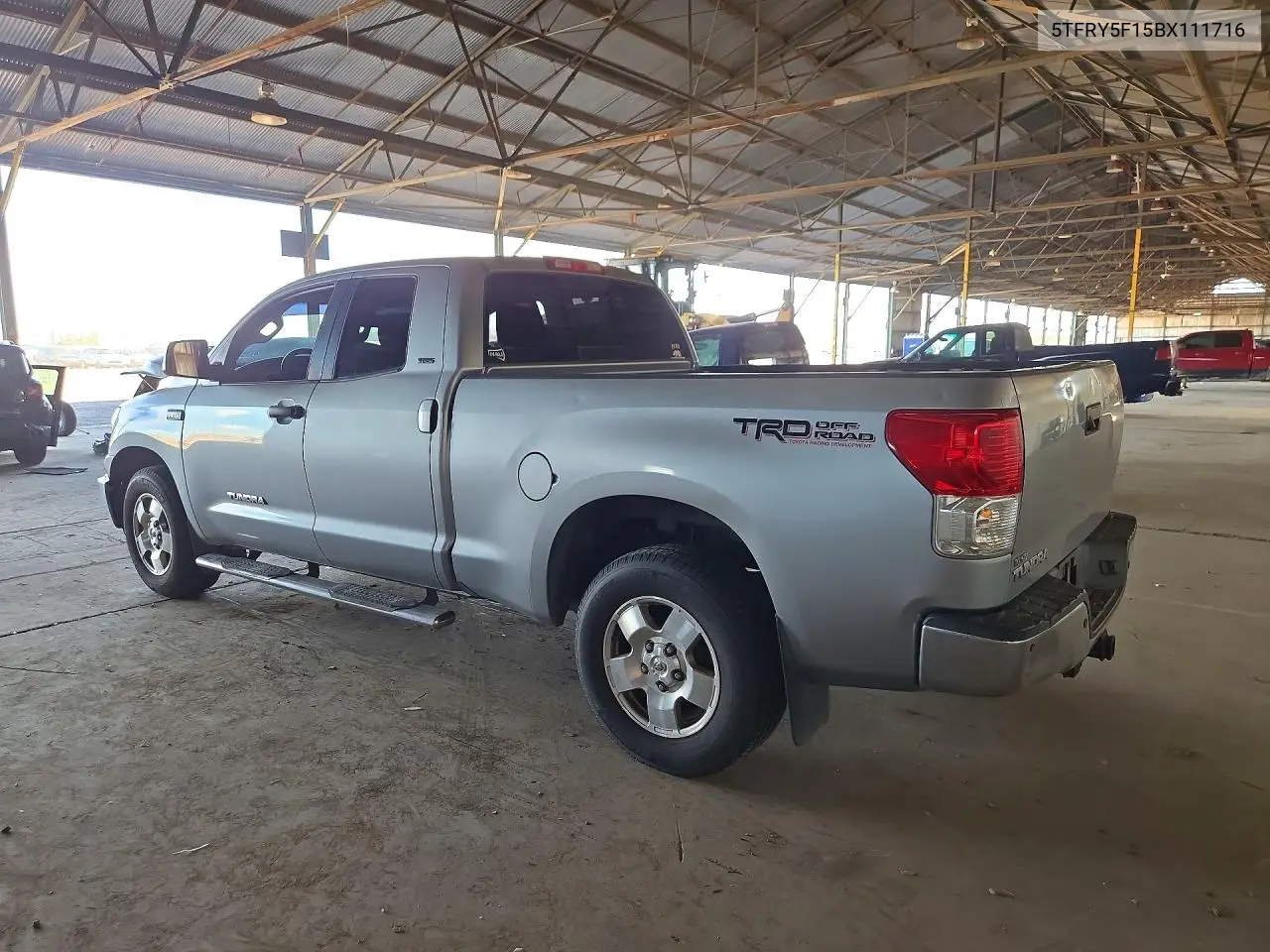 2011 TOYOTA TUNDRA VIN 5TFRY5F15BX111716 — фото 2