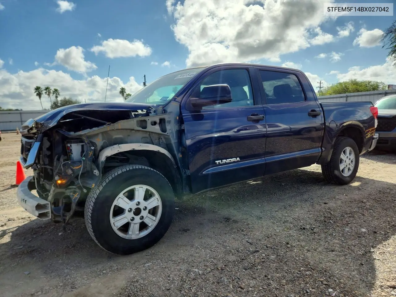 TOYOTA TUNDRA 2011, VIN 5TFEM5F14BX027042