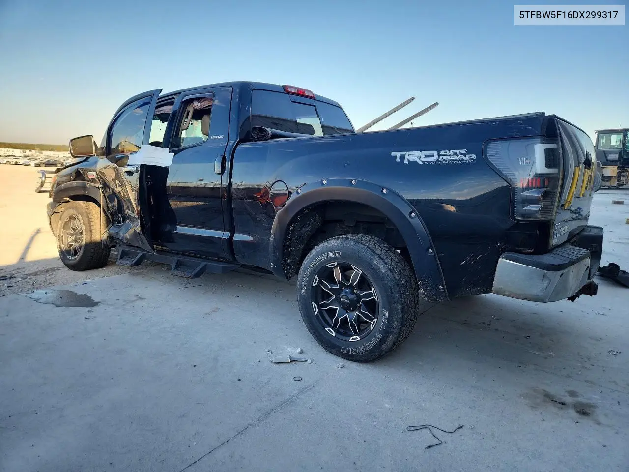 2013 TOYOTA TUNDRA VIN 5TFBW5F16DX299317 — фото 2