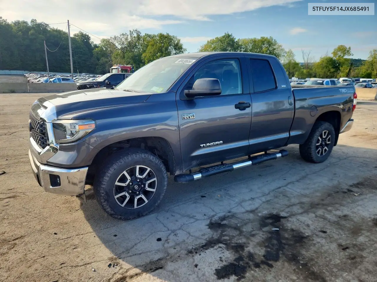 TOYOTA TUNDRA 2018, VIN 5TFUY5F14JX685491