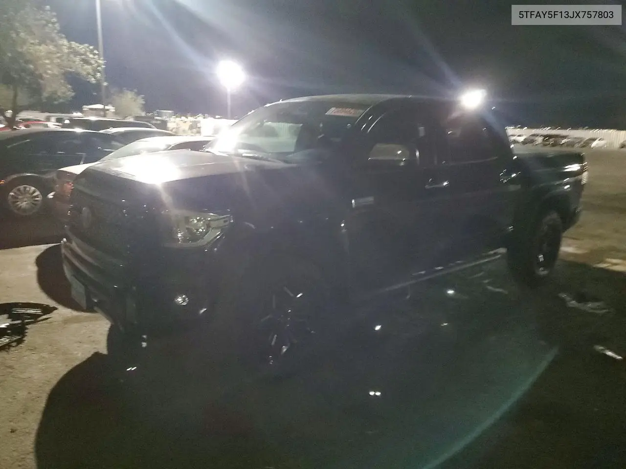 TOYOTA TUNDRA 2018, VIN 5TFAY5F13JX757803