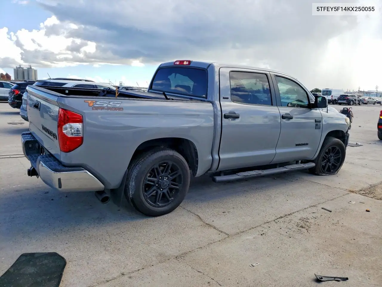 2019 TOYOTA TUNDRA VIN 5TFEY5F14KX250055 — фото 3