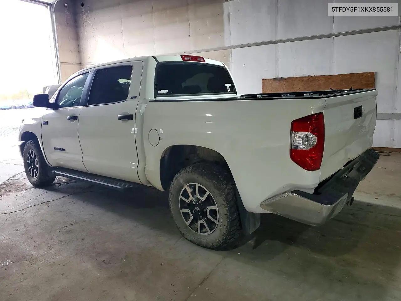 2019 TOYOTA TUNDRA VIN 5TFDY5F1XKX855581 — фото 2
