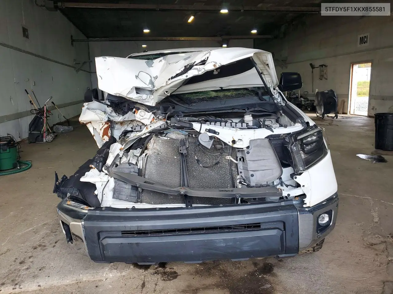2019 TOYOTA TUNDRA VIN 5TFDY5F1XKX855581 — фото 5