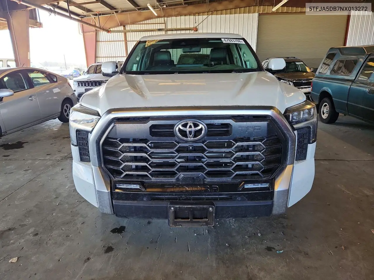 2022 TOYOTA TUNDRA VIN 5TFJA5DB7NX013272 — фото 5