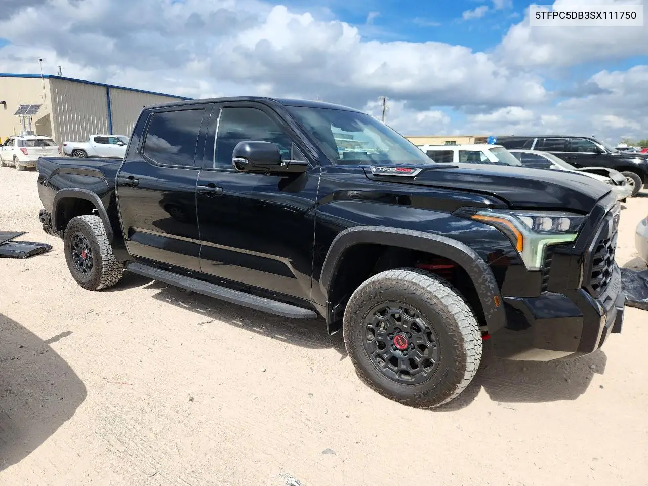 2025 TOYOTA TUNDRA VIN 5TFPC5DB3SX111750 — фото 4