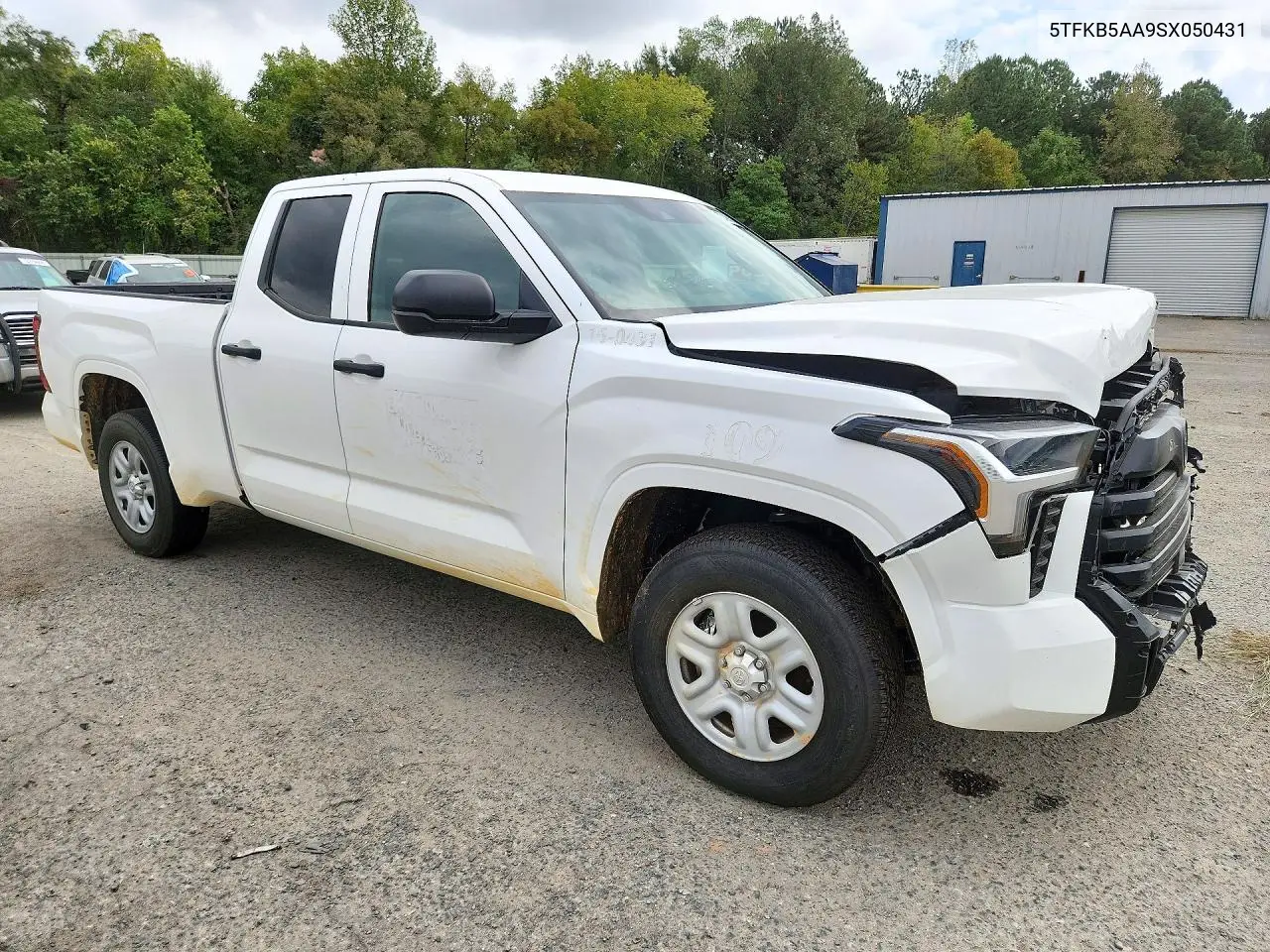 2025 TOYOTA TUNDRA VIN 5TFKB5AA9SX050431 — фото 4