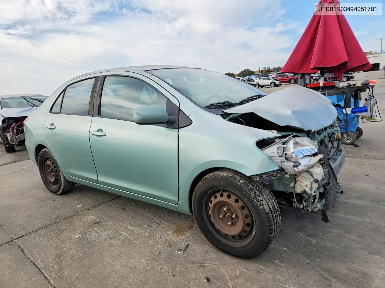 2009 TOYOTA YARIS VIN JTDBT903494051781 — фото 4