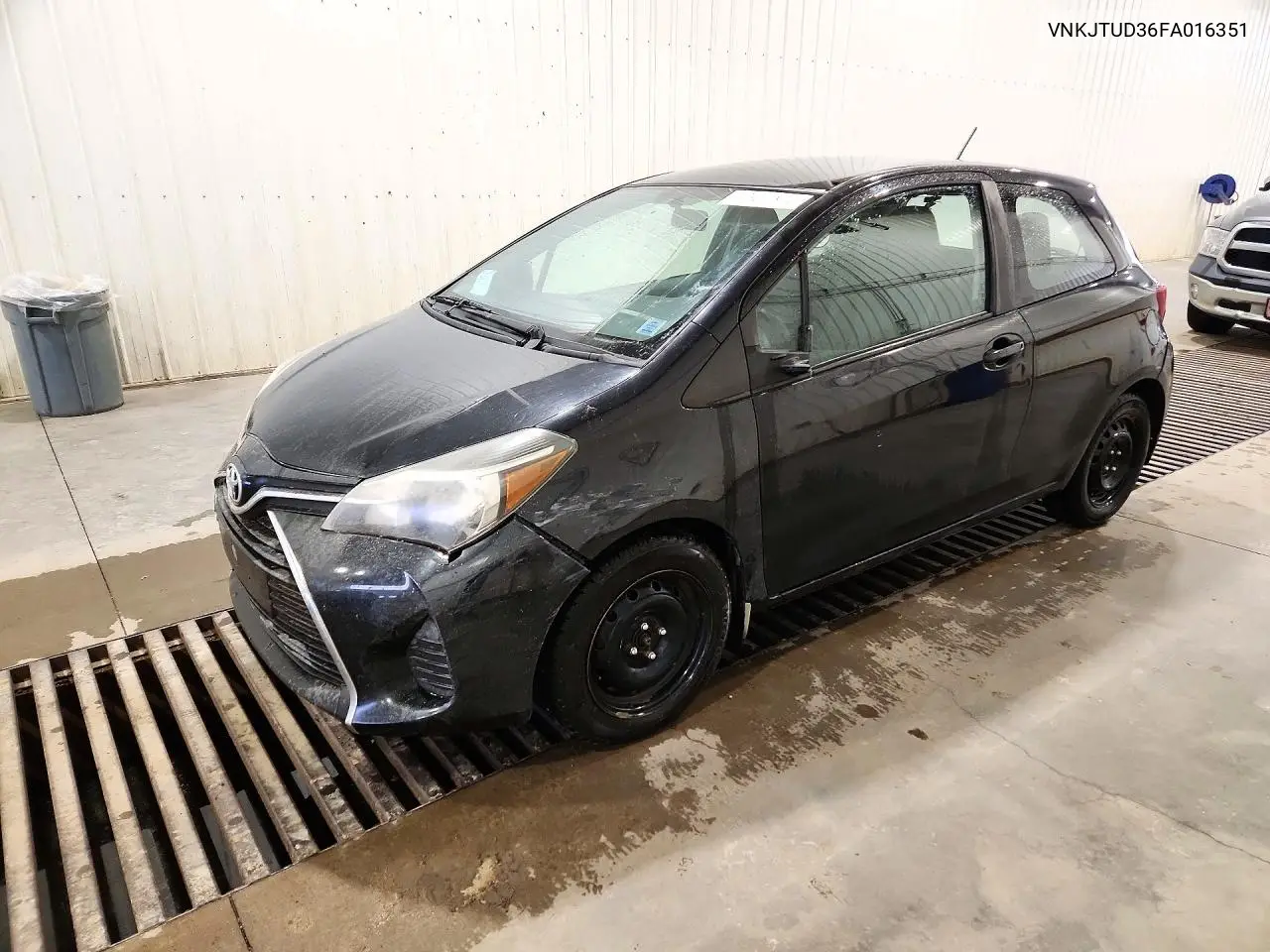 TOYOTA YARIS 2015, VIN VNKJTUD36FA016351
