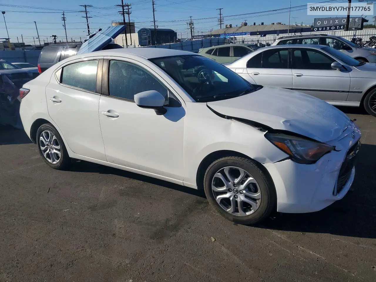 2017 TOYOTA YARIS VIN 3MYDLBYV7HY177765 — фото 4